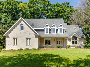 1429 Challenge Rd, Batavia, IL 60510