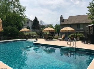 86 Lazarus Dr, Ledgewood, NJ 07852