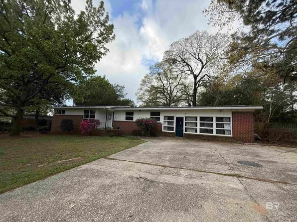 4003 Michael Blvd, Mobile, AL 36609