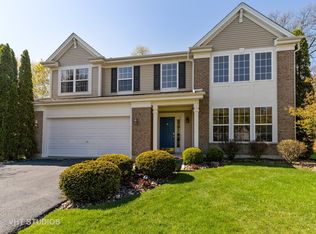 1312 Mayfair Ln, Grayslake, IL 60030