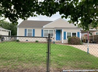 1907 S Edgemoor Dr, Wichita, KS 67218