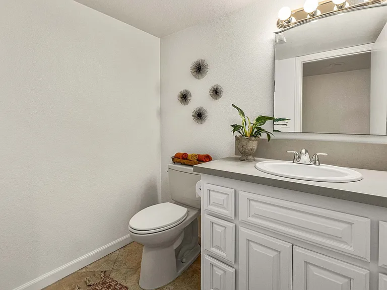 2420 Torrey Pines Rd #A104 — Photo 20