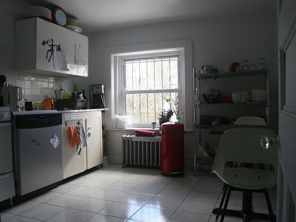 1st image of 248 Gates Ave #4