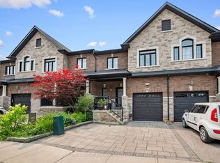 16 Charmuse Ln, East Gwillimbury, ON L9N0N7