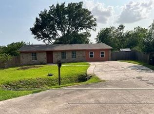 2510 Goldenrod St, Highlands, TX 77562