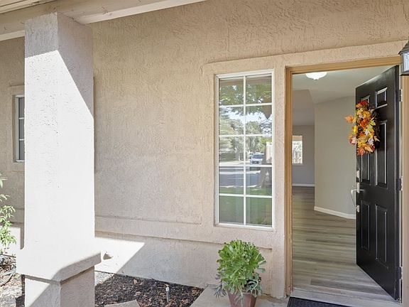 5th image of 508 Blue Canyon Dr