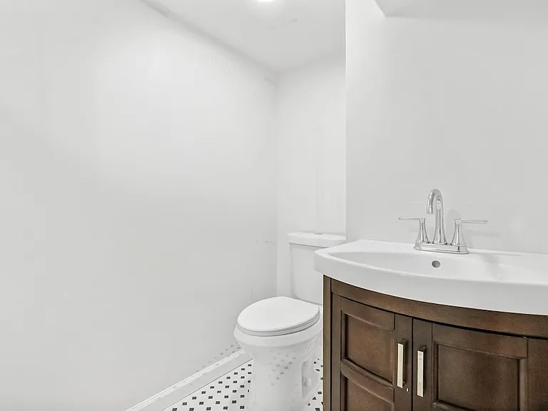 14 Columbus Ave — Photo 30