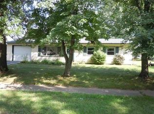 504 Linda Ln, Kouts, IN 46347