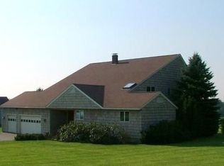 4 Muirfield Rd, Falmouth, ME 04105