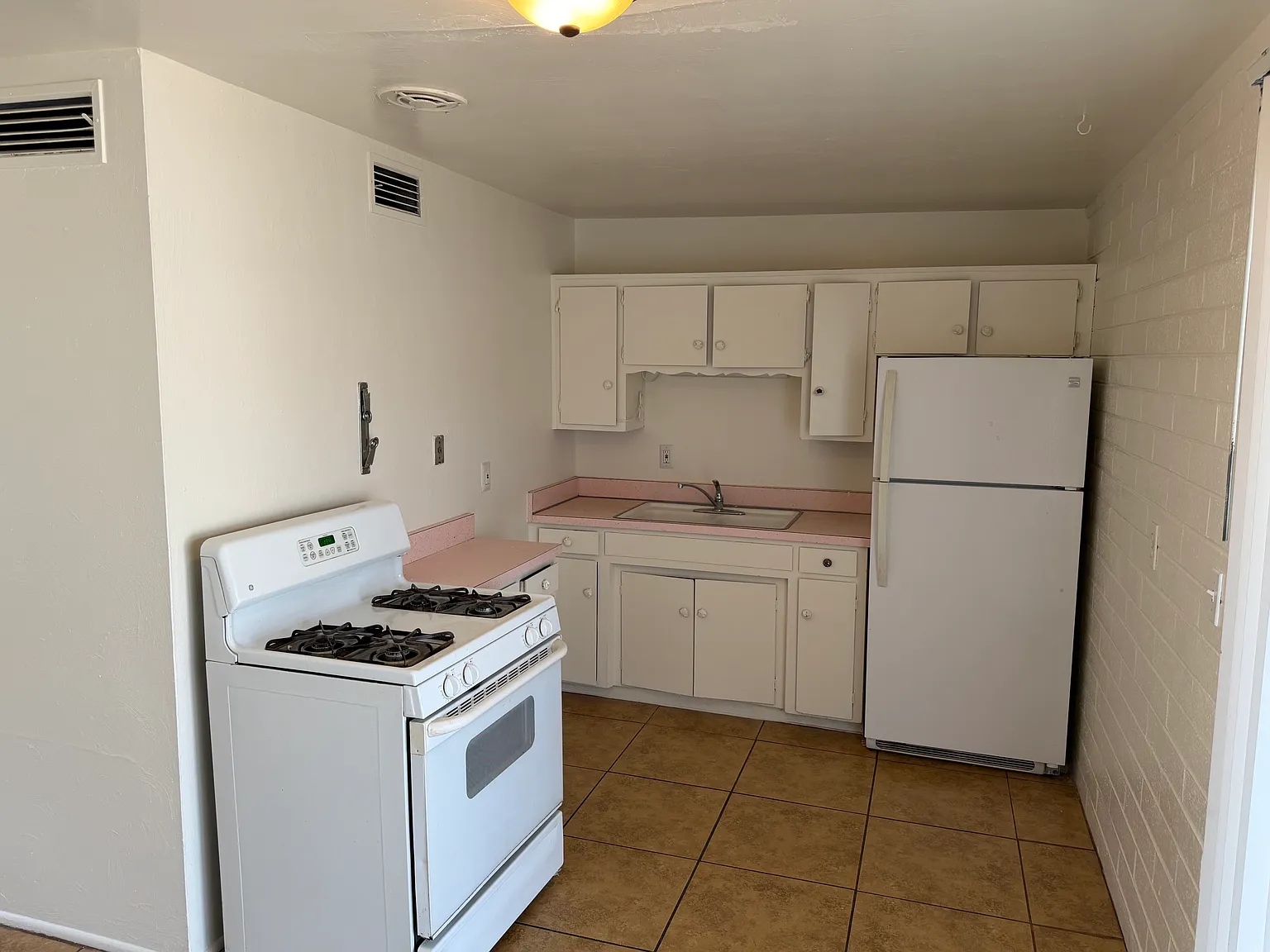 1 bed, $675 — Photo 2