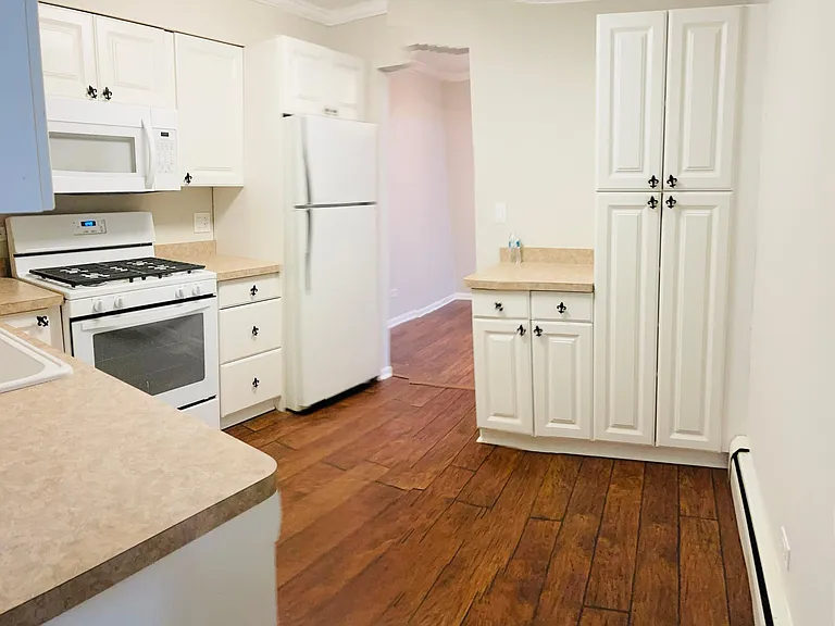 1430 N Evergreen Ave #1C — Photo 12