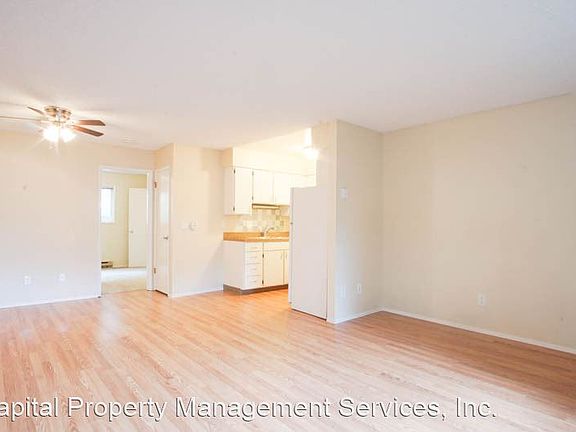 2nd image of 2618 NE Clackamas St #5335792