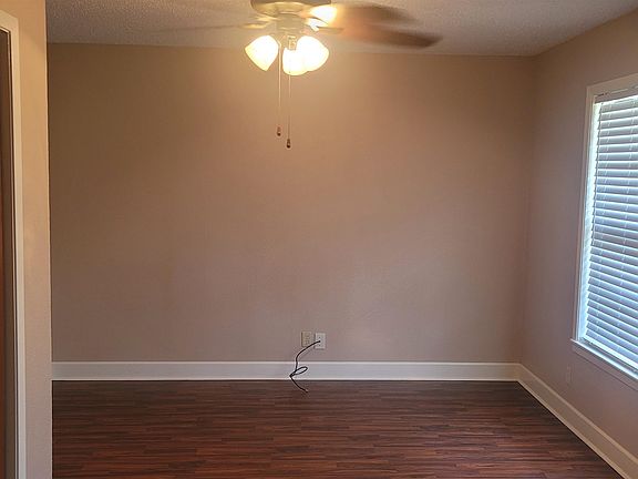 5th image of 4020 Hale St