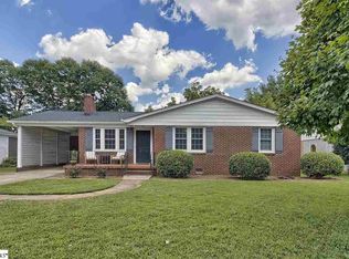 116 Ridgeway Dr, Greenville, SC 29607