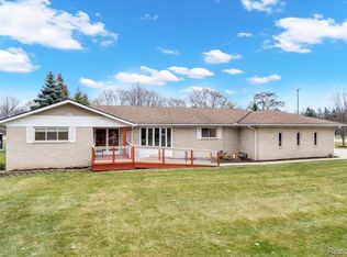 44680 Elizabeth Rd, Clinton Township, MI 48036