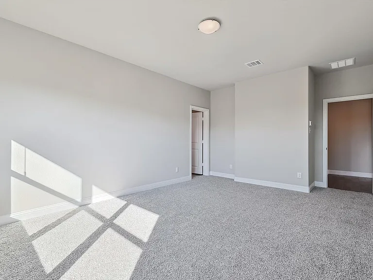 405 Portina Dr — Photo 35