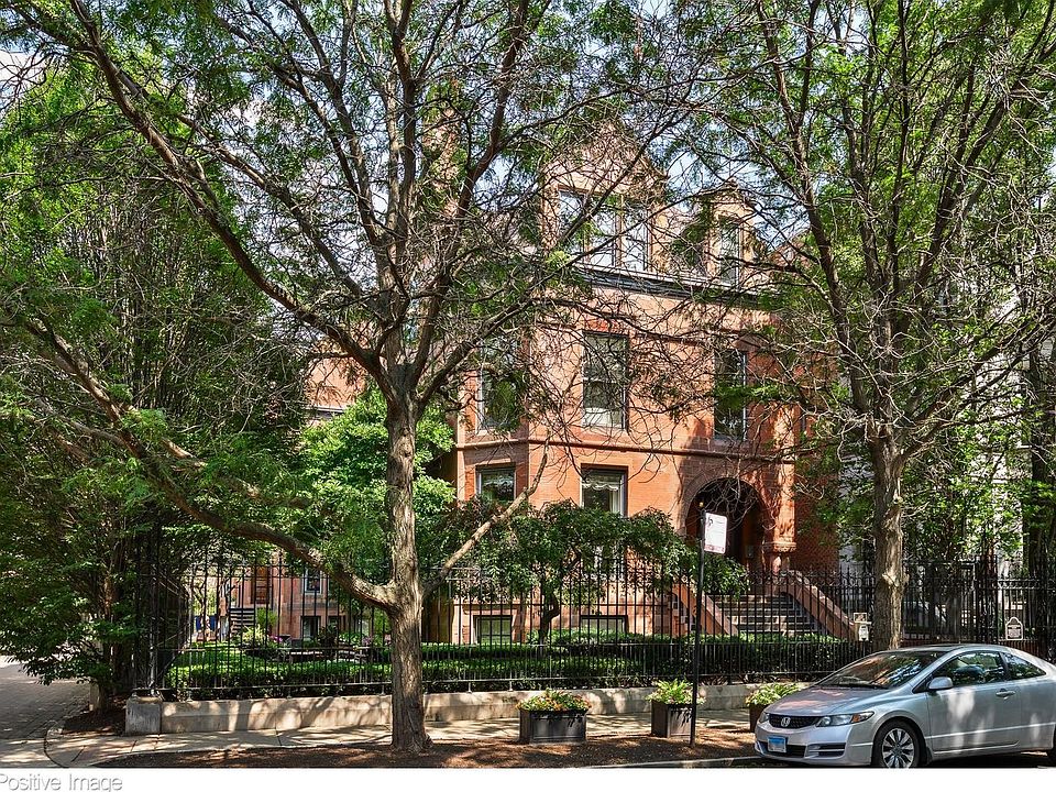 1st image of 1919 S Prairie Ave APT 3