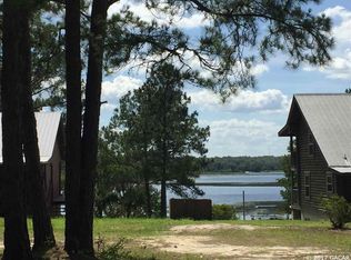 211 Lake Ray Rd, Hawthorne, FL 32640