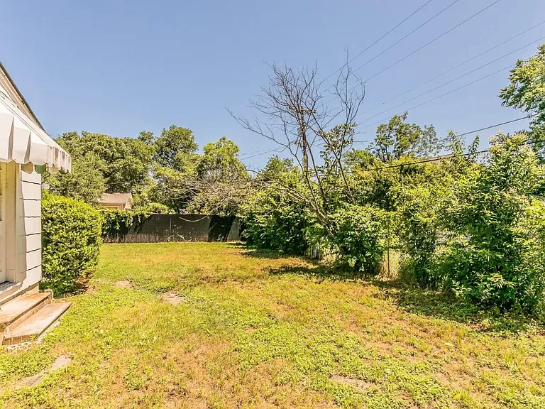3241 Sandage Ave — Photo 25