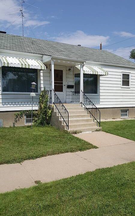 1st image of 1017 18th St #1/2
