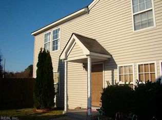 6327 Scottsfield Dr, Suffolk, VA 23435