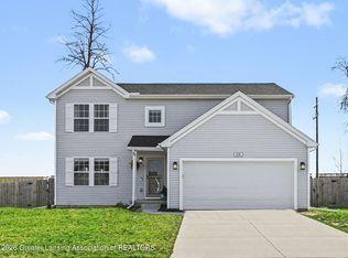 854 Saint Johns Chase, Grand Ledge, MI