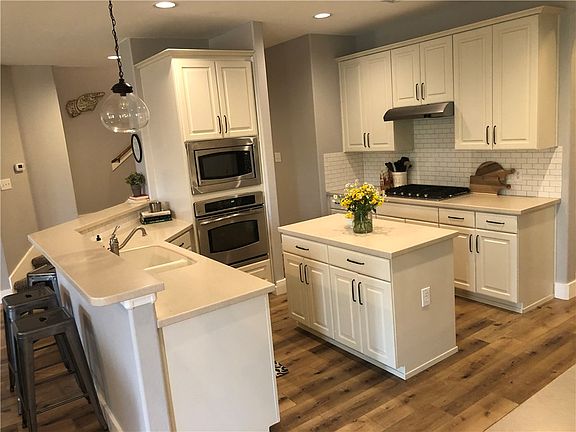 5th image of 315 Water Oak Dr
