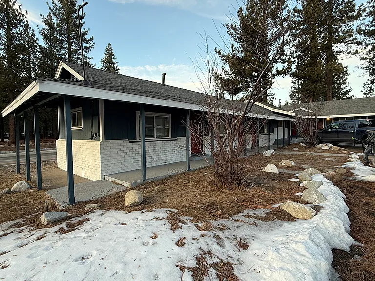 2440 Lake Tahoe Blvd #1-10 — Photo 12