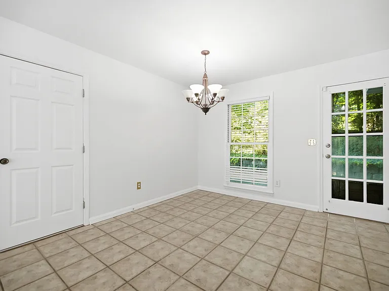 2407 Hembree Station Ct — Photo 8
