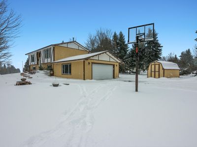 11951 Cabin Ln, Rapid City, MI, 49676