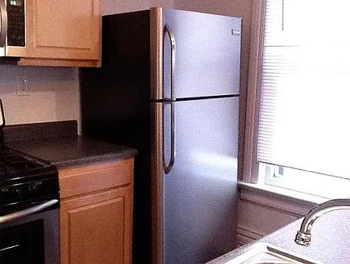W Tompkins St 106-108 NPR — Photo 4