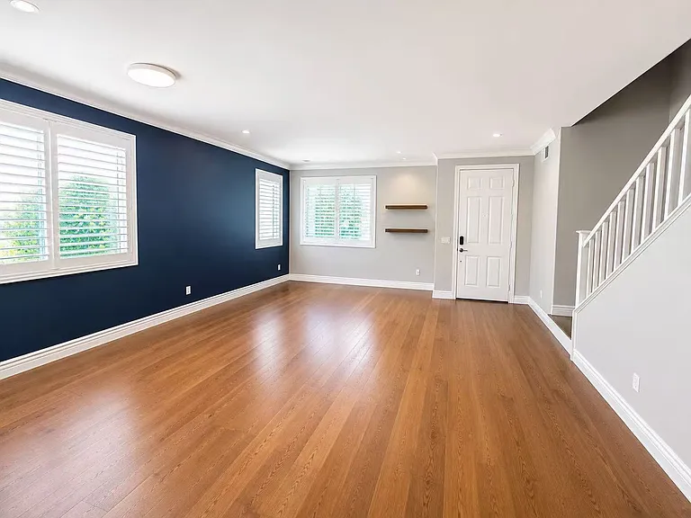 15121 Holiday Dr — Photo 8