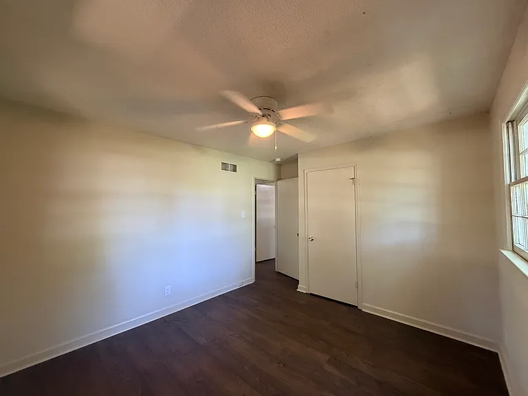 5701 Cates Dr — Photo 30