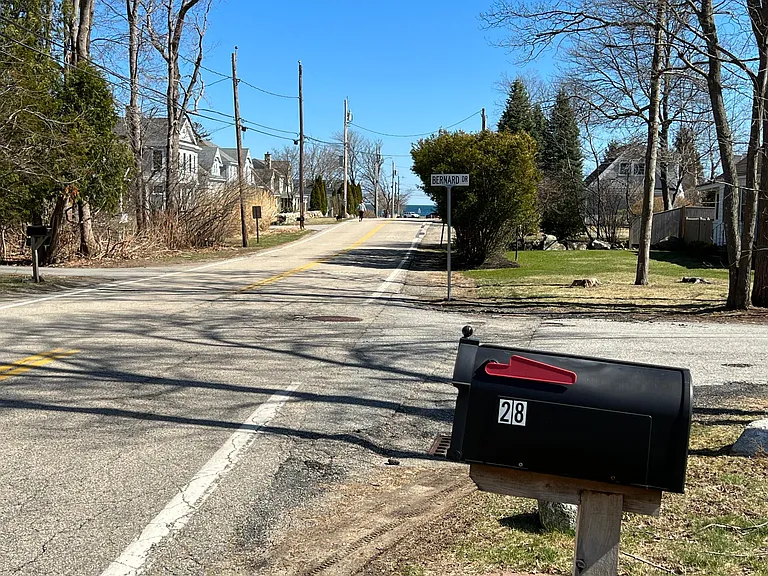 28 Perkins Rd — Photo 2