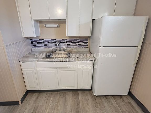 3rd image of 508 9th St APT 2
