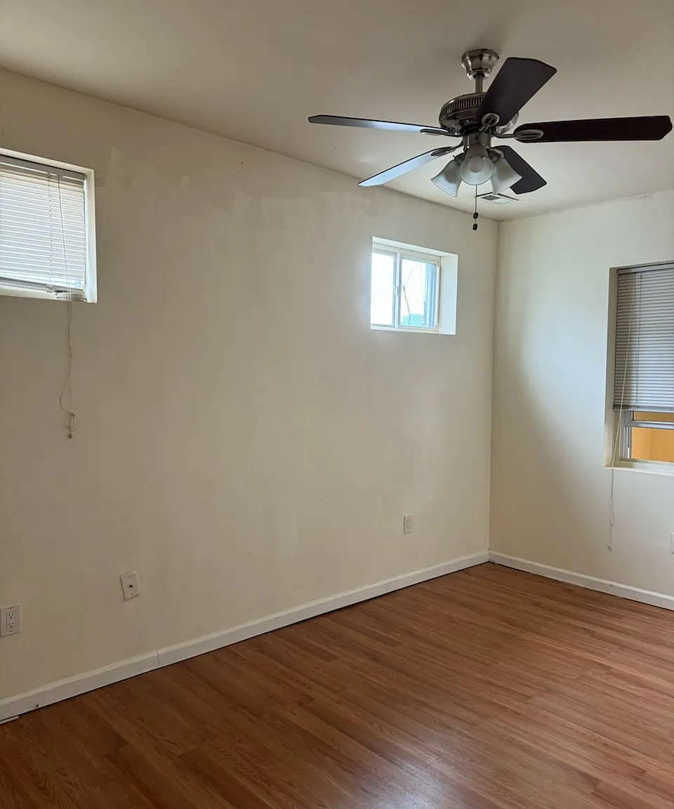 1715 W Virginia Ave NE — Photo 3