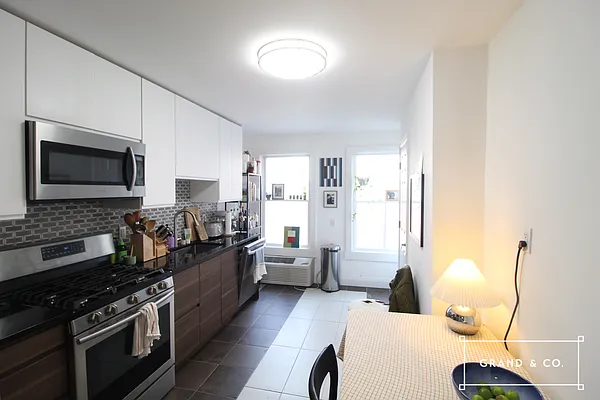 Rented by Grand & Co. | media 19