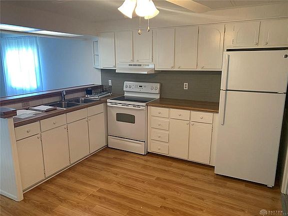 3rd image of 57 Estate Dr