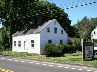 24 Long Hill Rd, Guilford, CT 06437