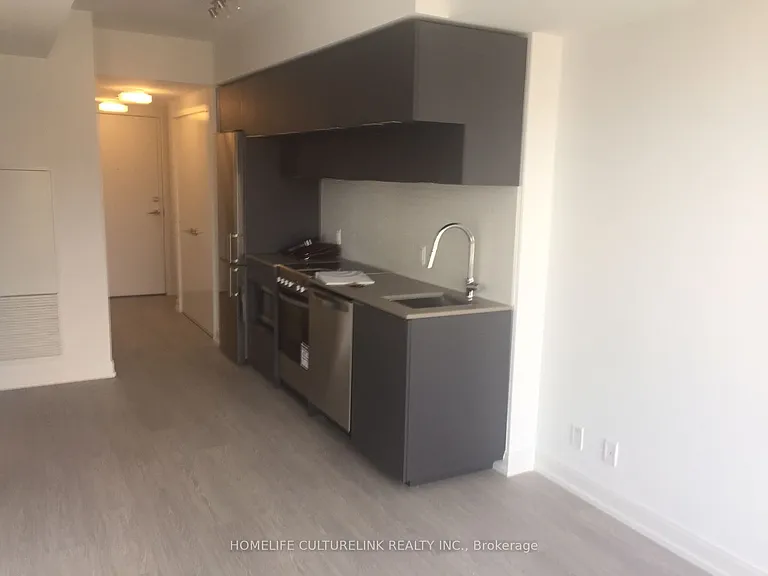 181 Dundas St E #5215 — Photo 3