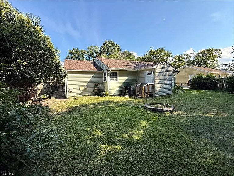 1517 Janke Rd — Photo 11