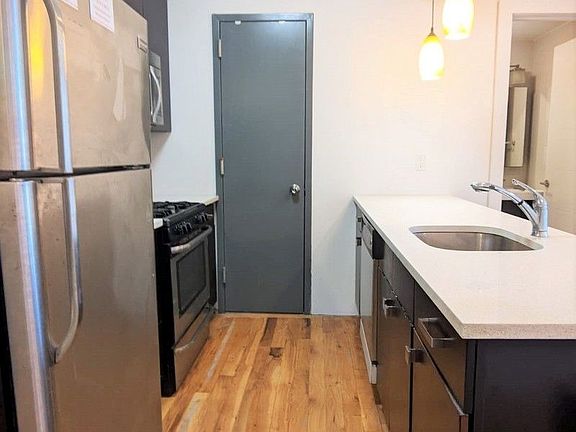 5th image of 25 Van Buren St #3E