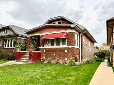 3630 N Bernard St, Chicago, IL, 60618