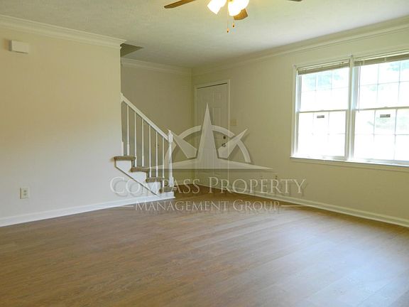 3rd image of 3034 Sarah Lou Dr