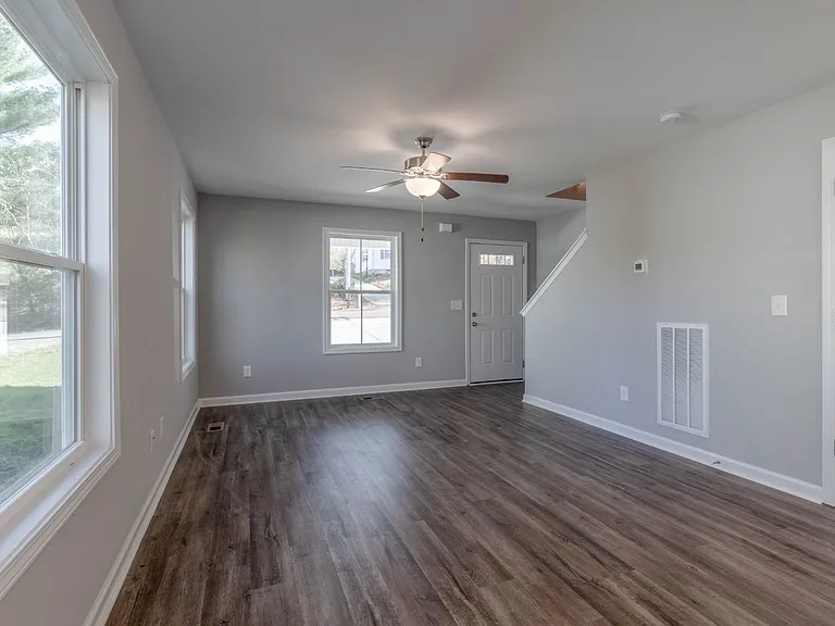 161 Hadley Dr — Photo 28