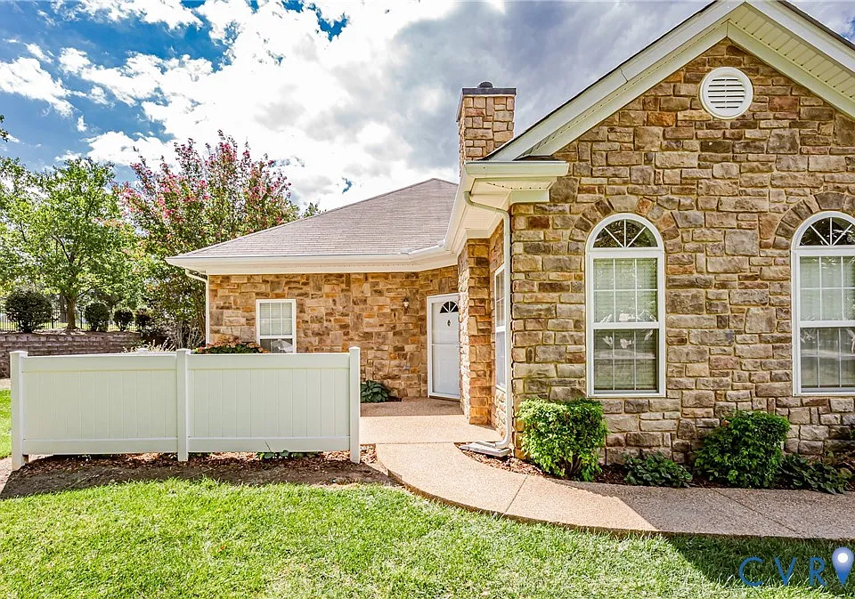 7301 Norwood Pond Pl