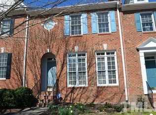 514 Copperline Dr, Chapel Hill, NC 27516