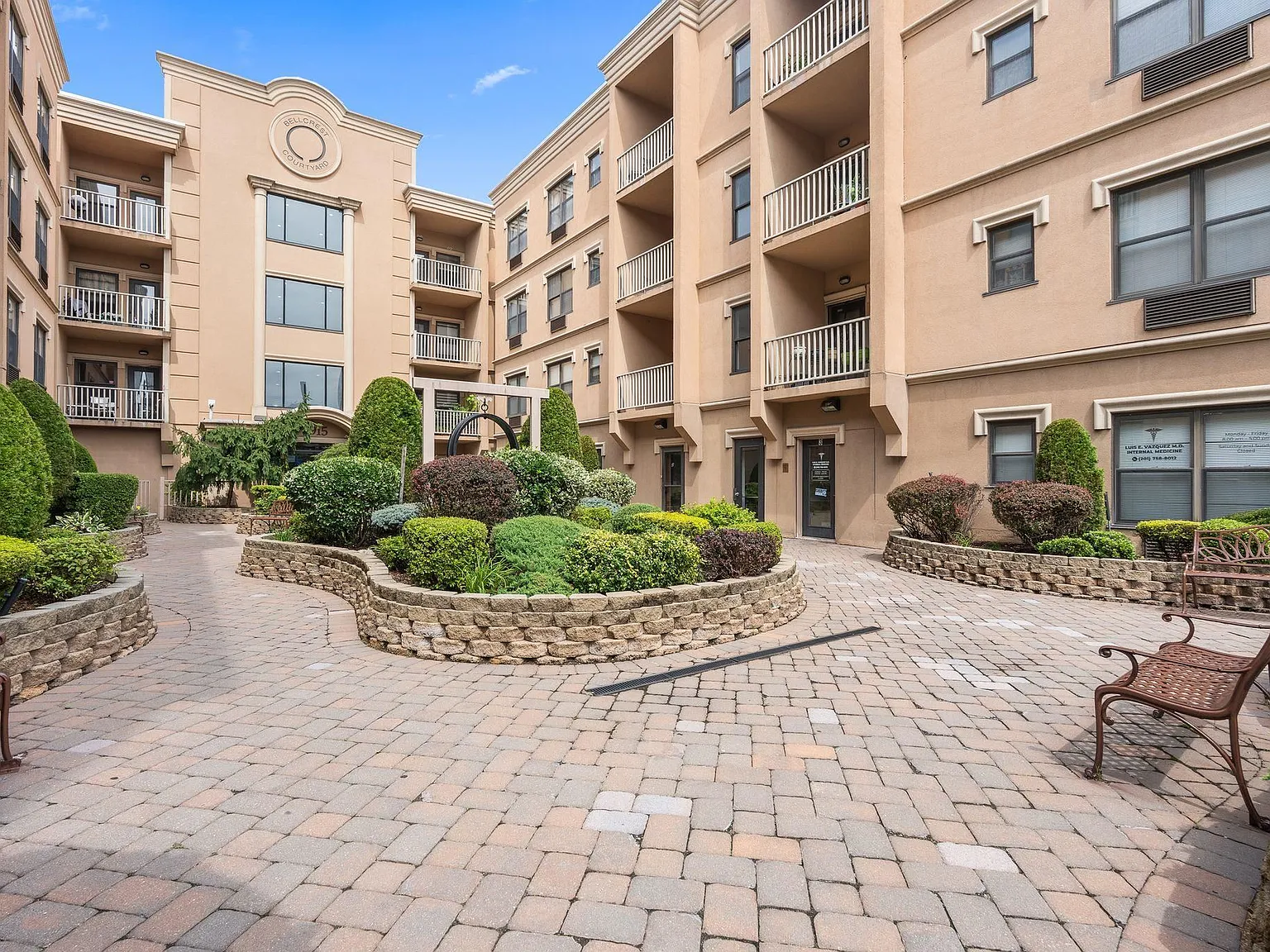 2 bed, 2.0 bath, $3,400 — Photo 3