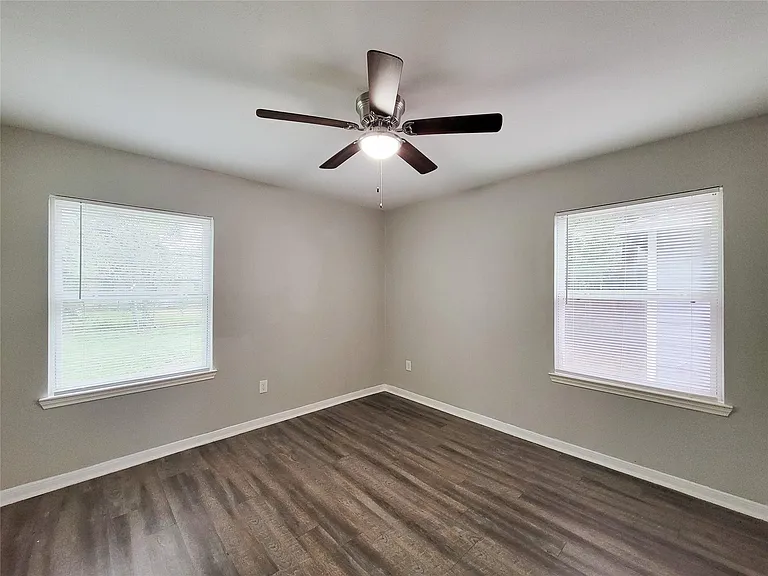 5242 Keystone St — Photo 17