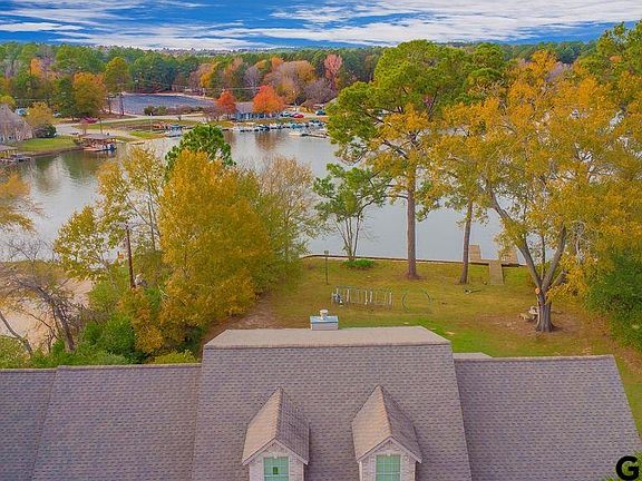 3rd image of 250 Hideaway Lane Central